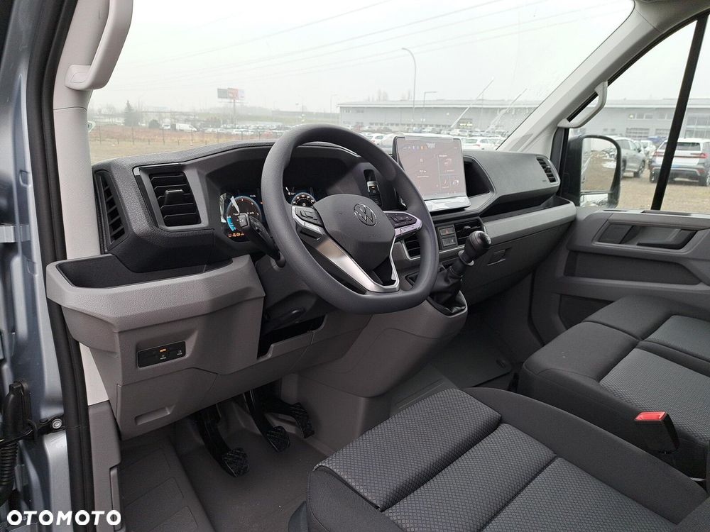 Volkswagen Crafter 35 furgon 140KM 3640 - 9