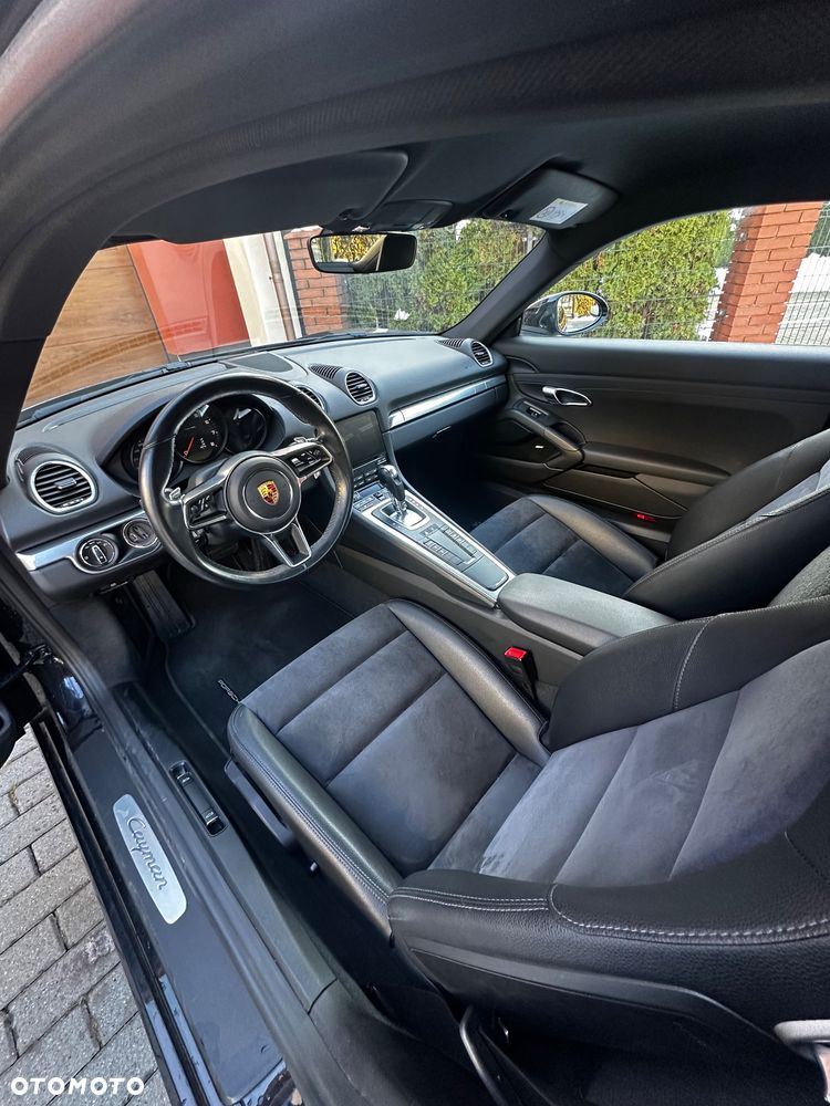 Porsche 718 Cayman T PDK - 10