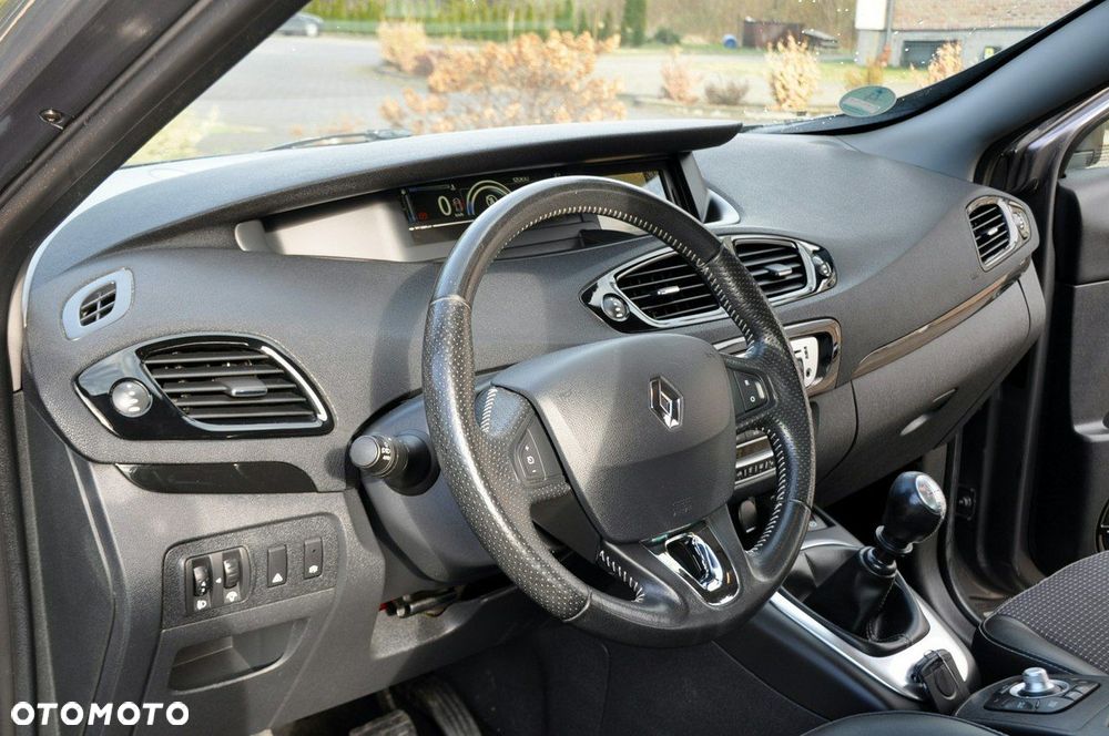 Renault Scenic - 23