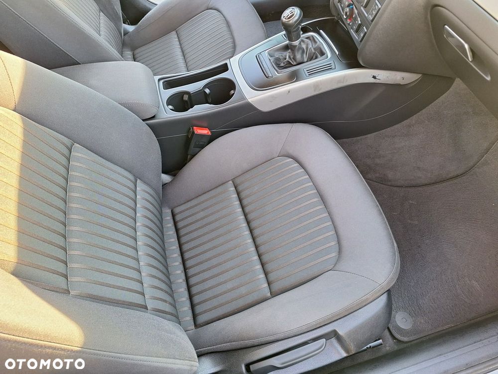 Audi A4 Avant 1.8 TFSI Ambiente - 19