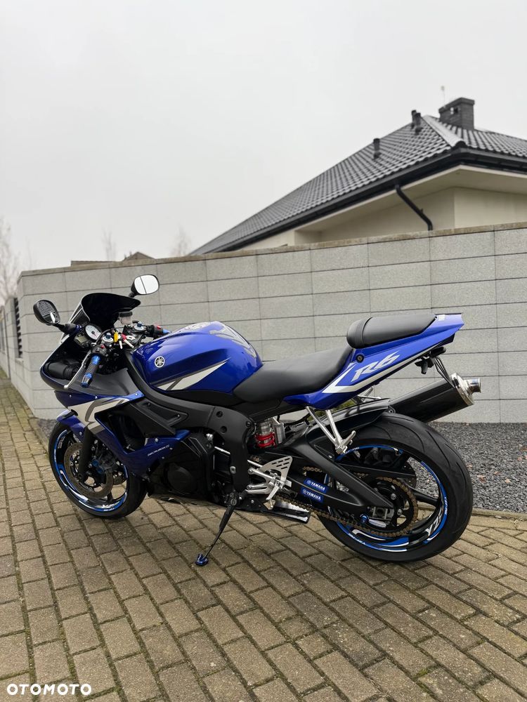 Yamaha R6 - 11
