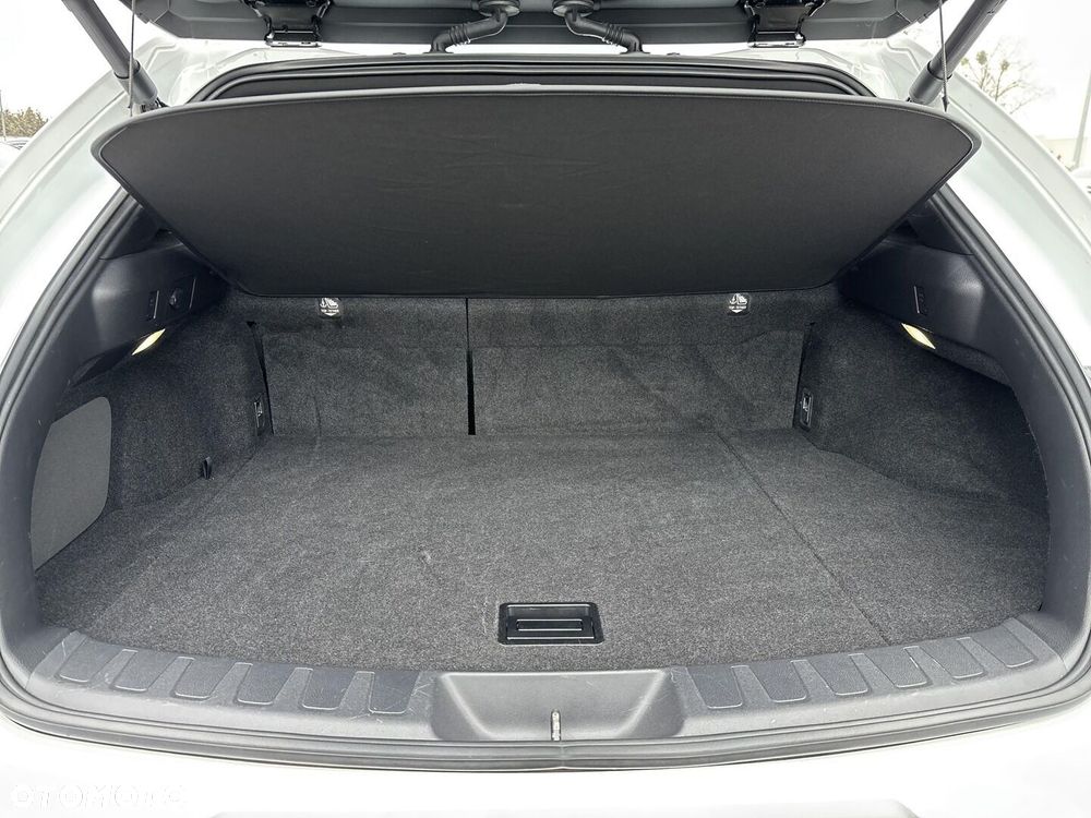 Lexus UX 250h GPF F Sport Design 2WD - 24