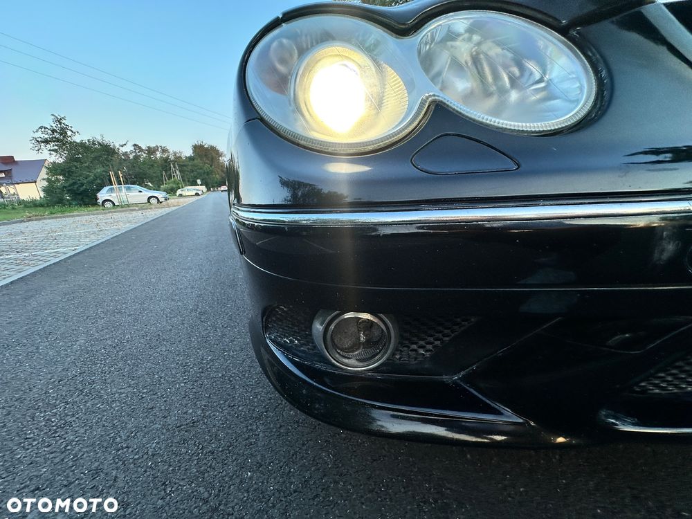 Mercedes-Benz CLK - 16