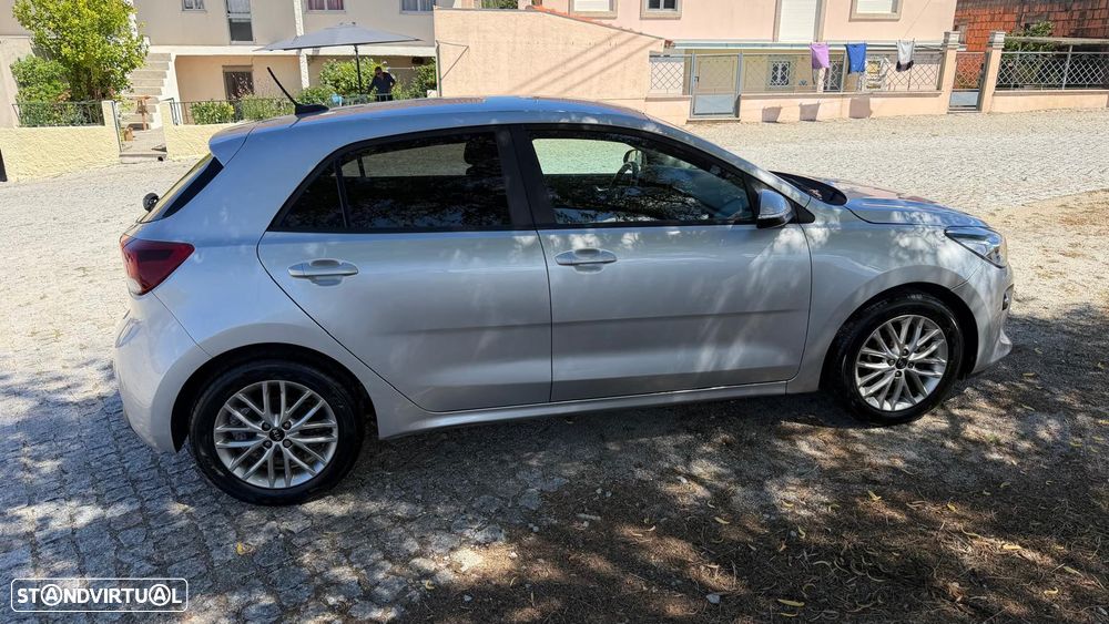 Kia Rio 1.2 CVVT LX - 3