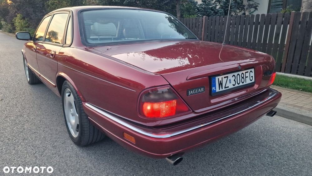 Jaguar XJR 4.0 - 10
