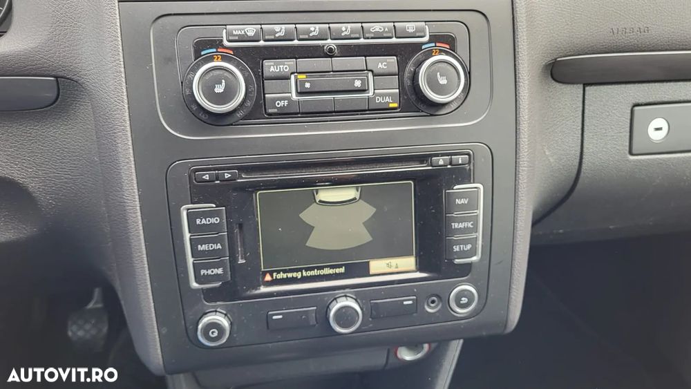 Volkswagen Touran - 9