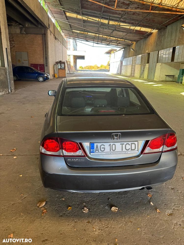 Honda Civic 1.8i Sport - 4