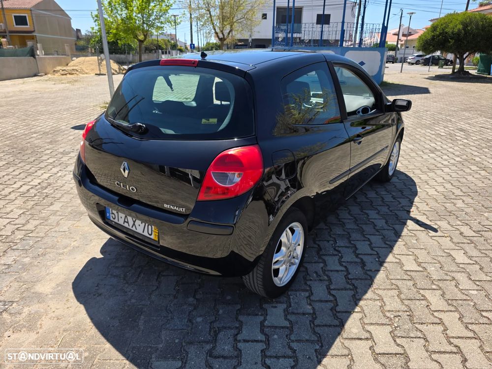 Renault Clio 1.2 16V Confort Dynamique - 3