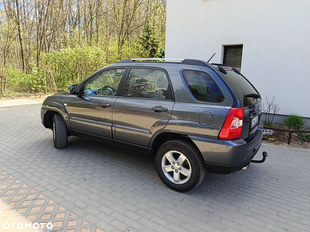 Kia Sportage 2.0 CRDI XL 2WD - 25