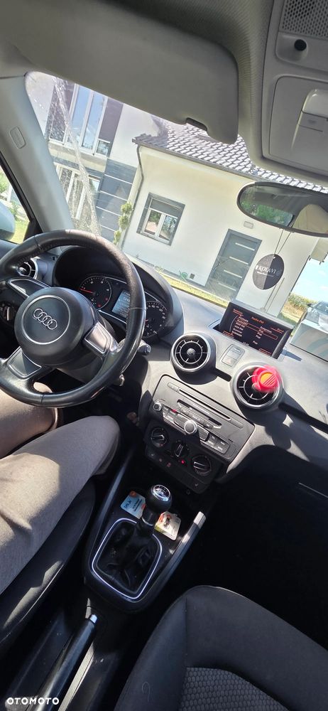 Audi A1 3-drzwiowe 1.6 TDI Ambition - 5