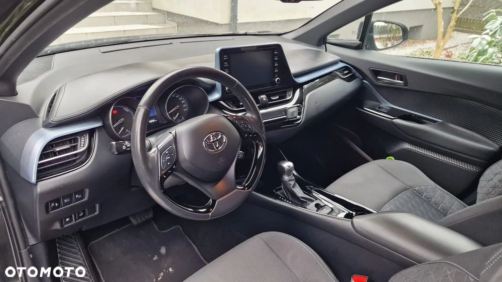 Toyota C-HR - 12