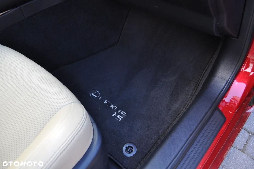 Lexus IS 200t Prestige - 37