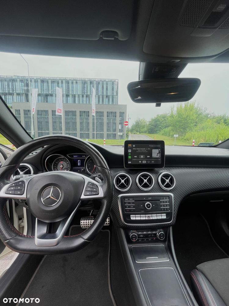 Mercedes-Benz Klasa A 180 7G-DCT AMG Line - 16