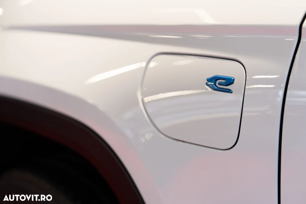 Jeep Grand Cherokee - 3