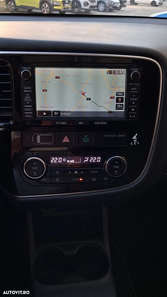 Mitsubishi Outlander 2.0 Litre DOHC MIVEC 4WD Instyle Navi - 30