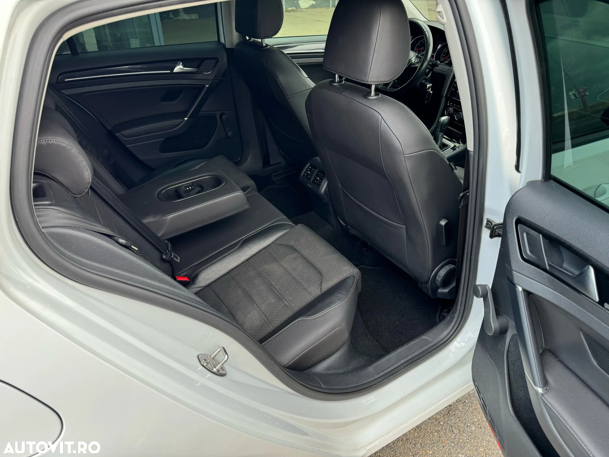 Volkswagen Golf Variant 1.4 TSI BlueMotion Technology DSG Highline - 6