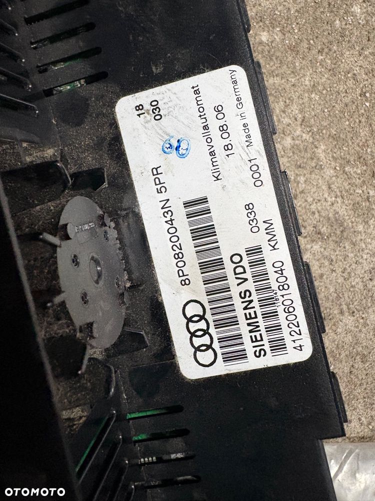 Panel klimatyzacji Audi A3 8P0820043N - 3
