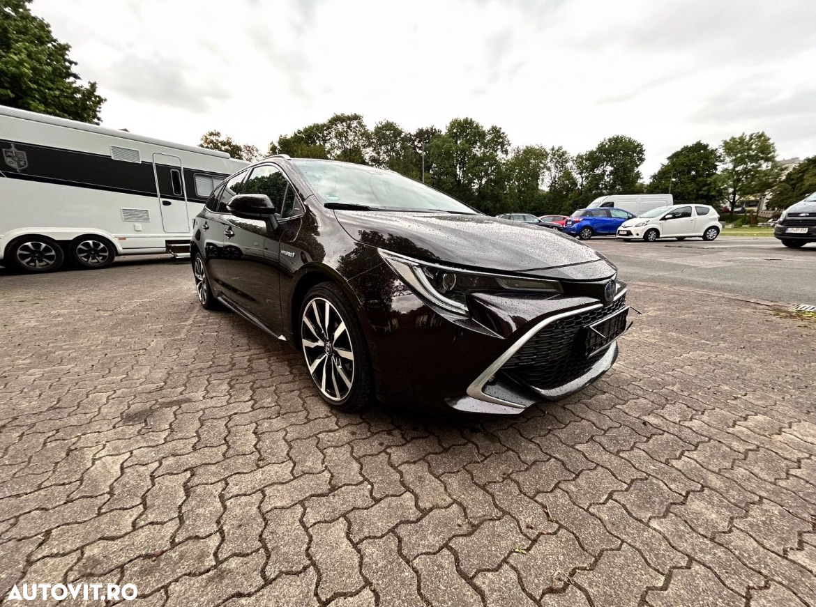 Toyota Corolla 2.0 Hybrid Touring Sports Lounge - 2