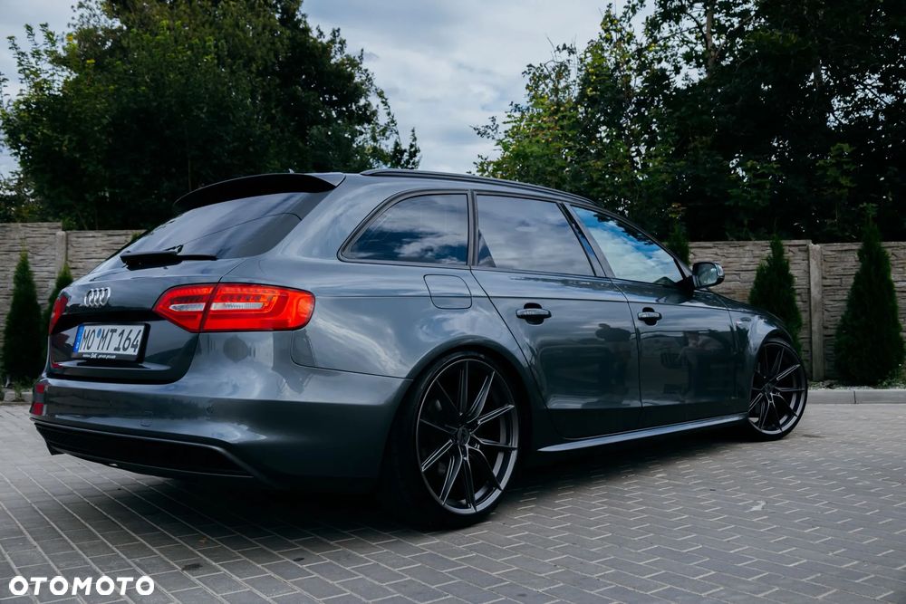Audi A4 Avant 2.0 TDI DPF quattro S tronic S line Sportpaket - 5