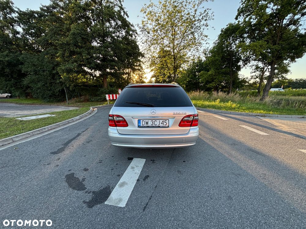 Mercedes-Benz Klasa E 220 T CDI Automatik Classic DPF - 5