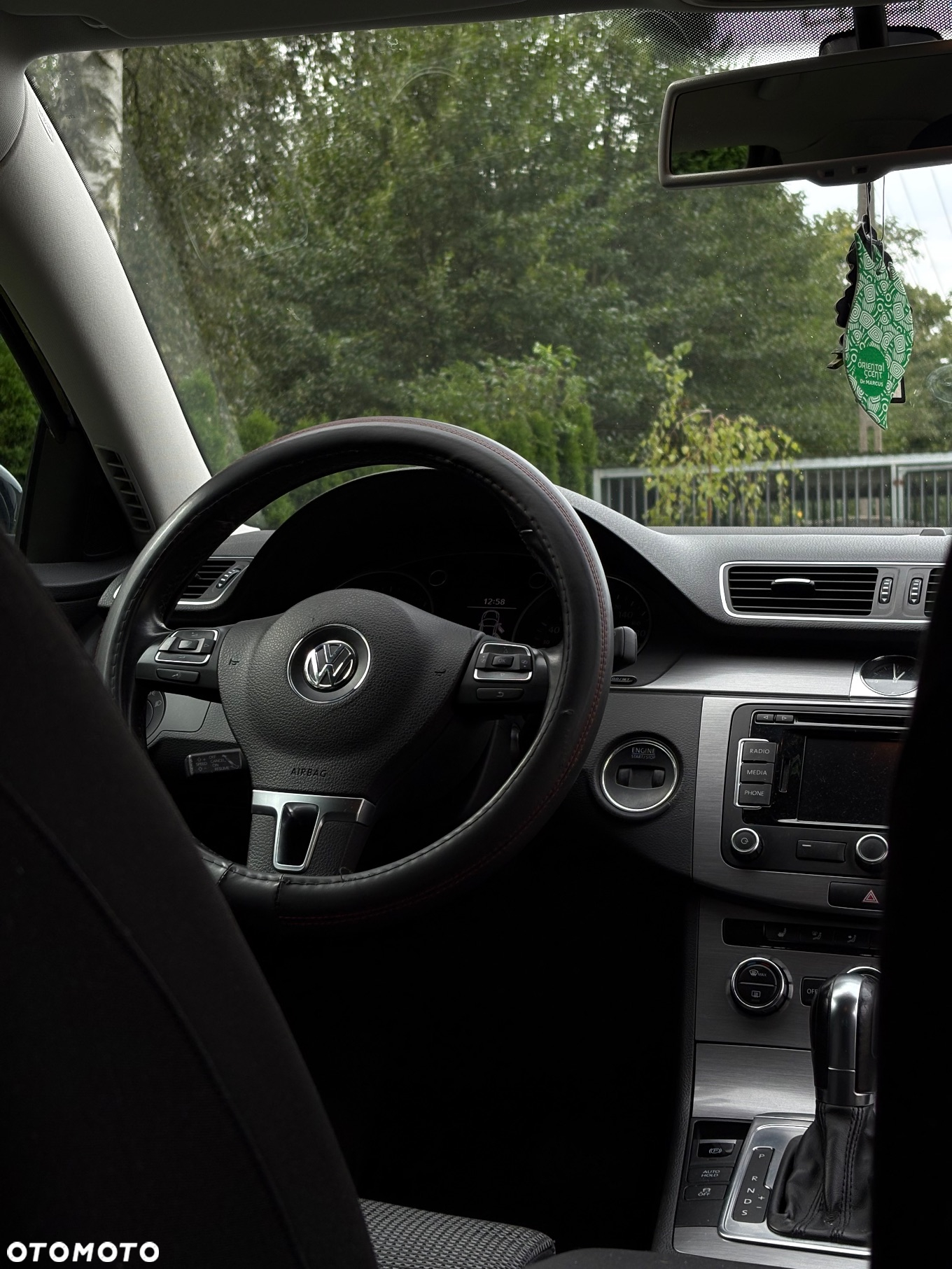 Volkswagen Passat Variant 2.0 TDI DSG BlueMotion Technology Trendline - 14