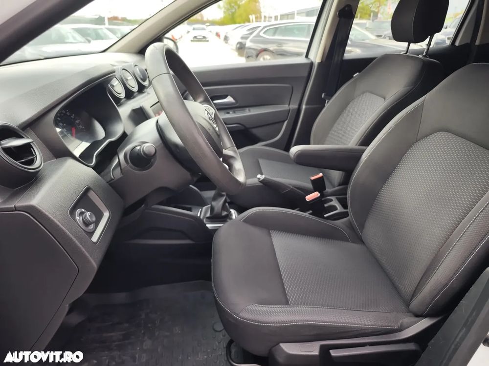 Dacia Duster 1.5 Blue dCi 4WD Essential - 12