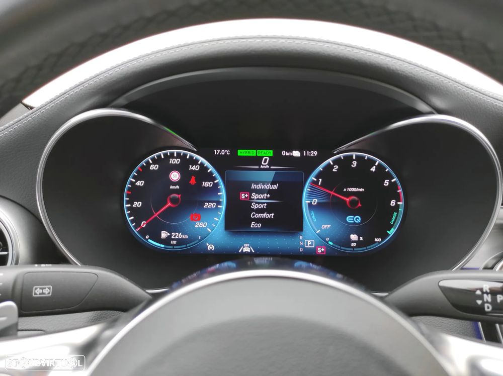 Mercedes-Benz C 300 de AMG Line - 40