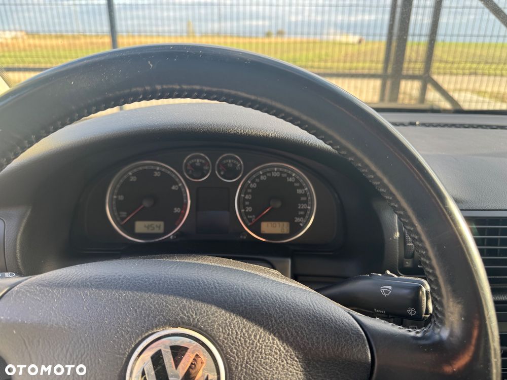 Volkswagen Passat 1.9 TDI - 10