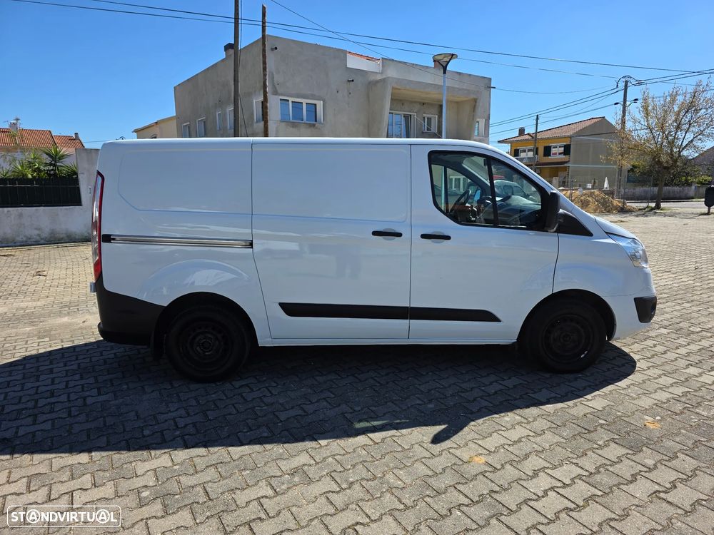 Ford Transit Custom 2.2 TDCI 270 L1 - 28