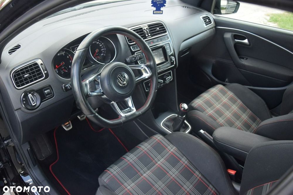 Volkswagen Polo 1.8 TSI (Blue Motion Technology) GTI - 22