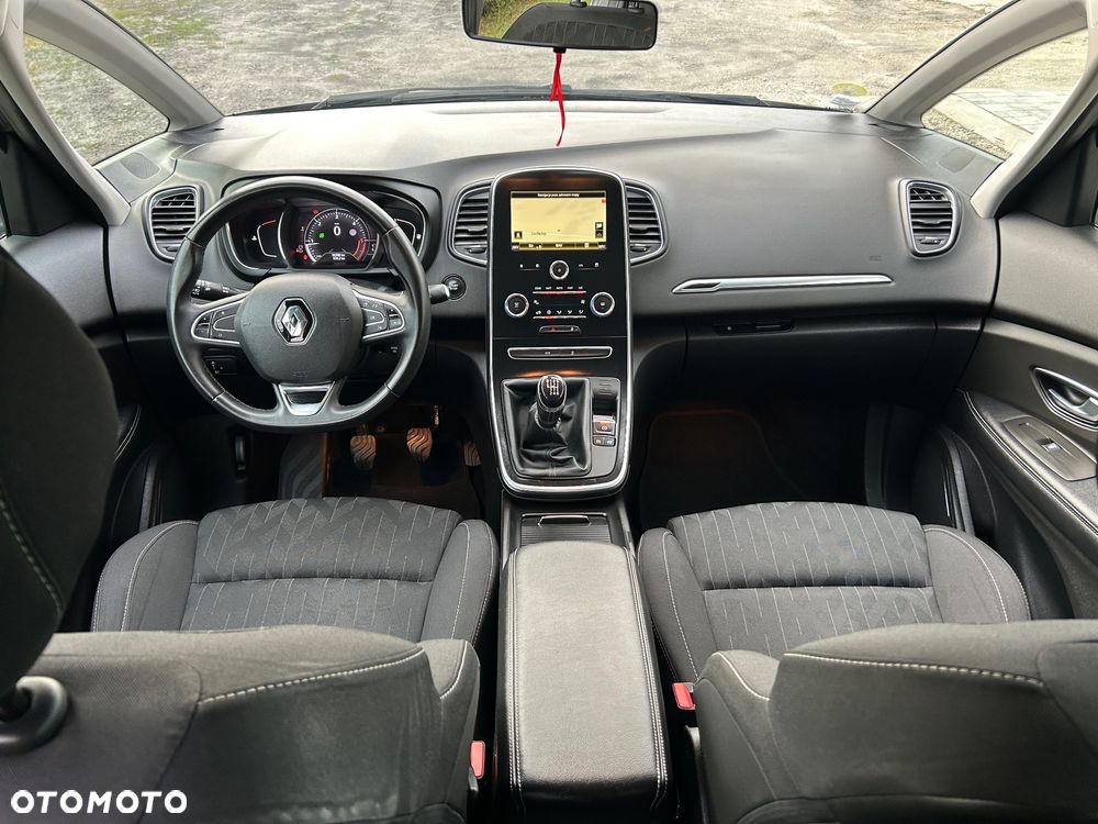 Renault Scenic - 5