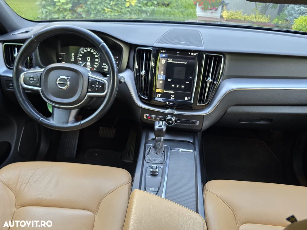 Volvo XC 60 D4 AWD Momentum - 7