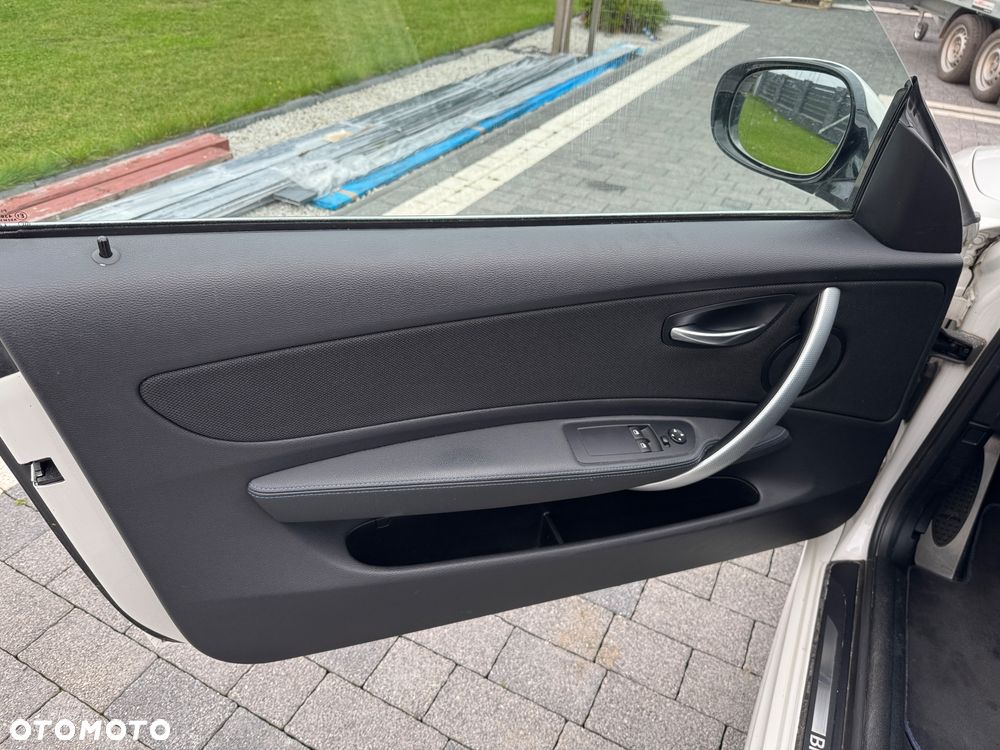 BMW Seria 1 118d DPF Edition Sport - 17