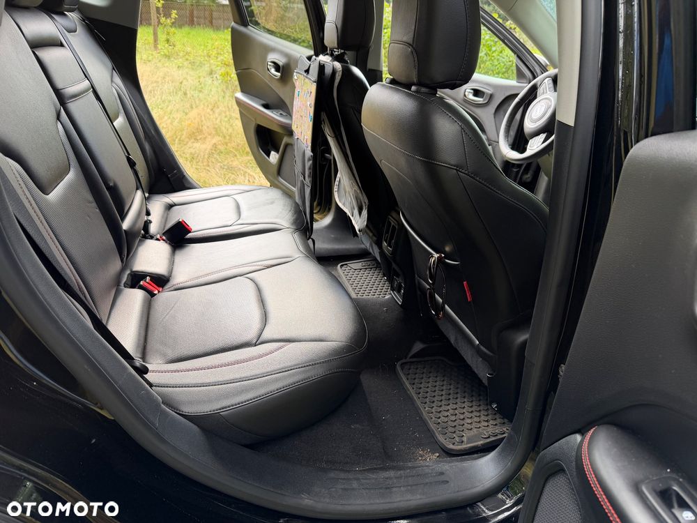 Jeep Compass - 10
