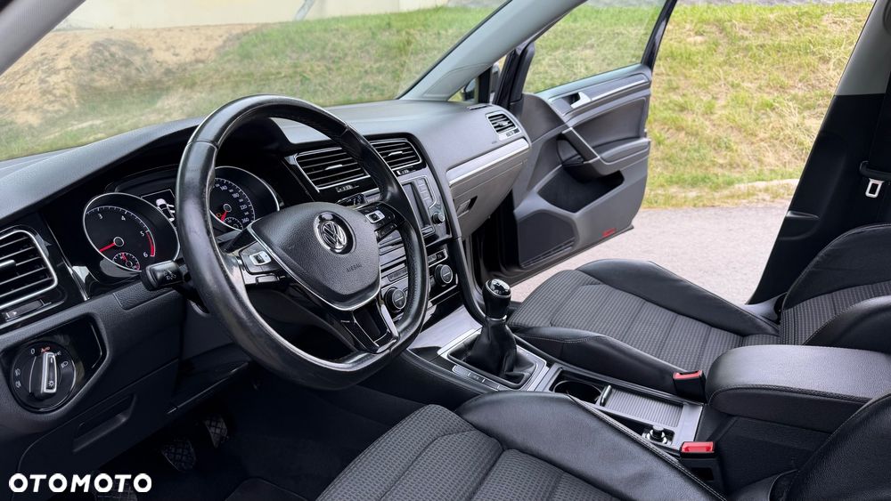 Volkswagen Golf 2.0 TDI SCR Highline - 26
