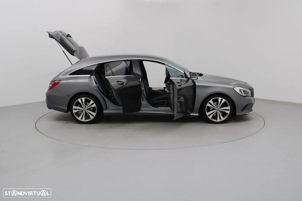Mercedes-Benz CLA 180 d Shooting Brake Urban - 12