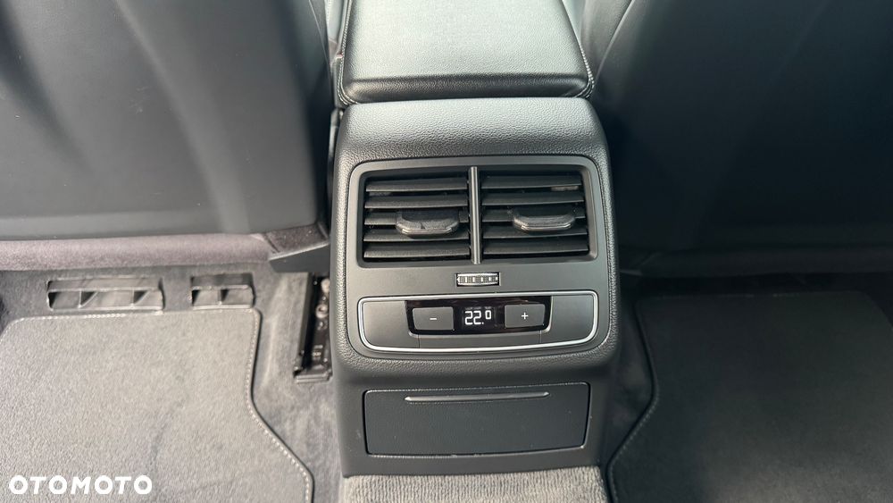 Audi A4 Avant 2.0 TDI DPF clean diesel S line Sportpaket - 18