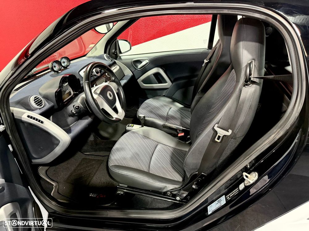 Smart ForTwo Coupé 1.0 mhd Pulse 71 Softouch - 19