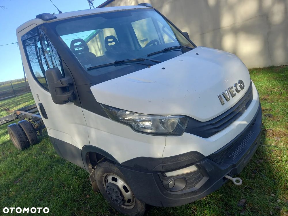 Iveco Daily kabina kompletna ładna - 1