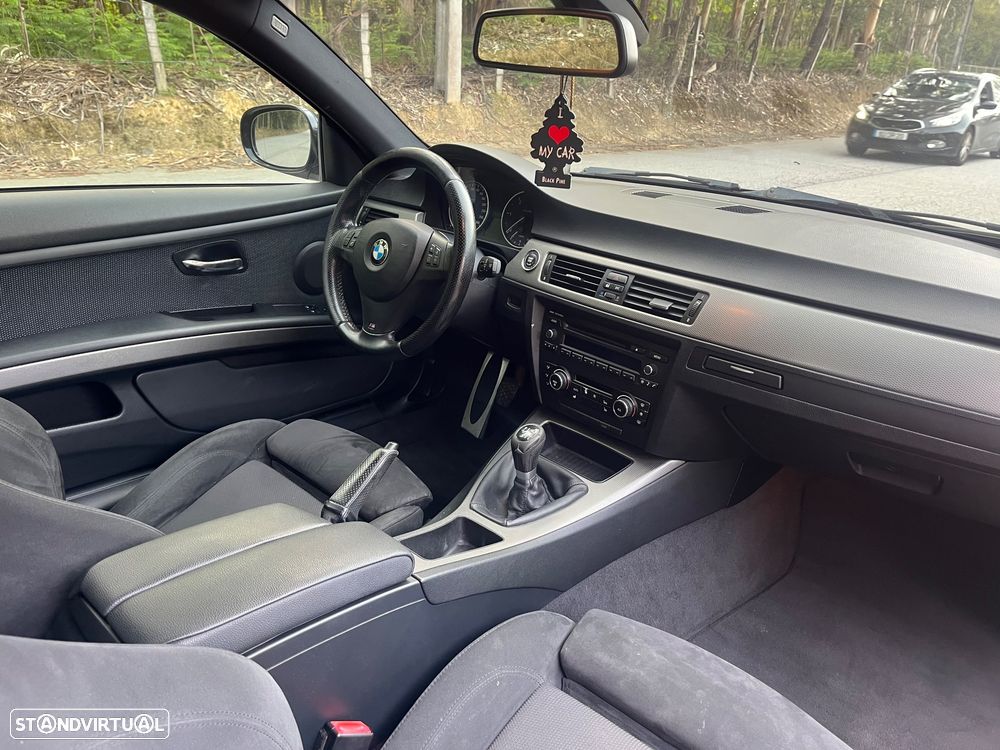 BMW 320 d Coupe - 9