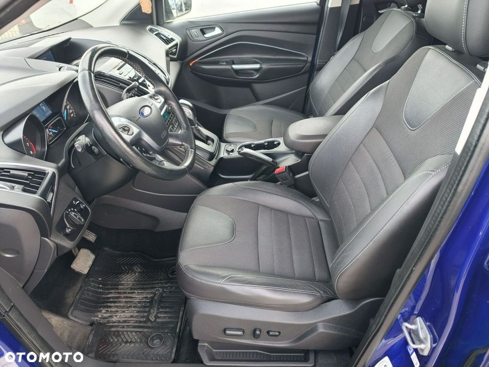Ford Kuga - 28