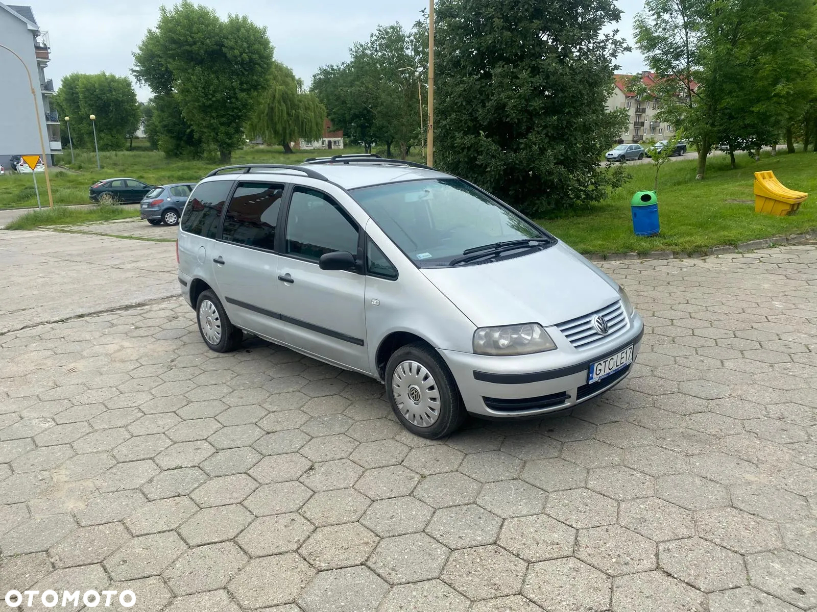 Volkswagen Sharan 1.9 TDI Basis - 2