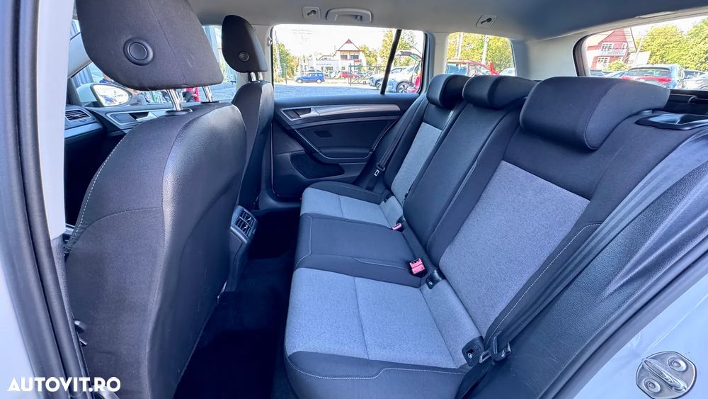 Volkswagen Golf Variant 1.6 TDI BlueMotion Trendline - 12