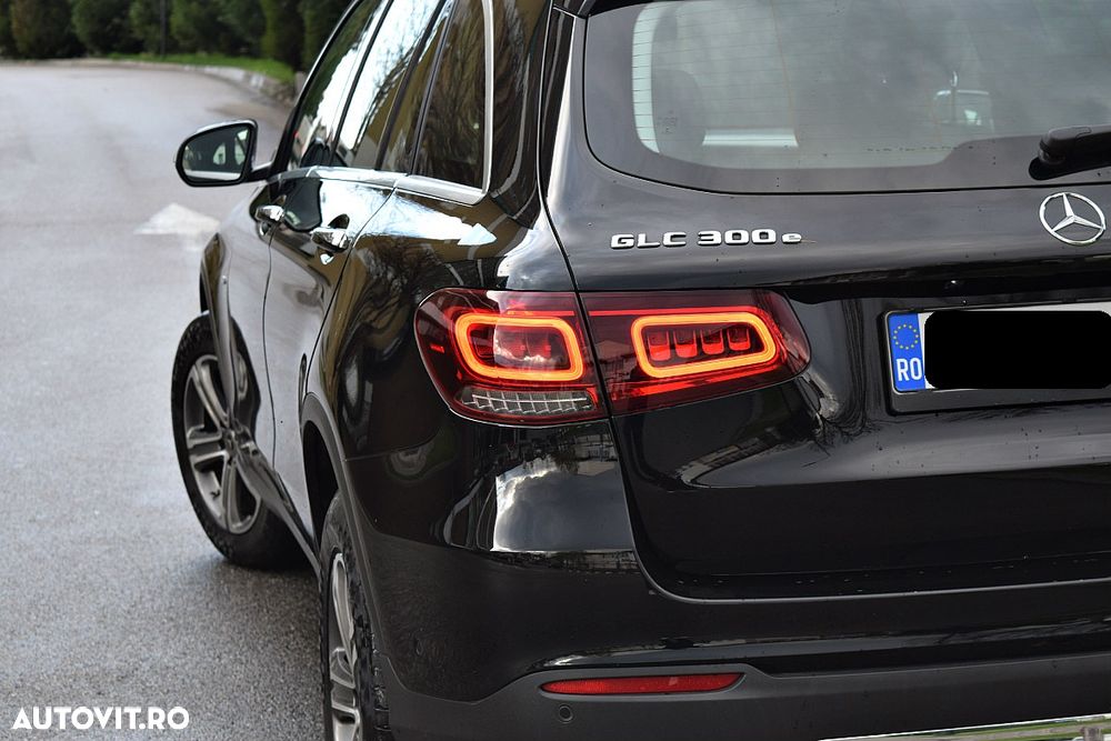 Mercedes-Benz GLC 300 e 4Matic 9G-TRONIC Edition AMG Line - 13