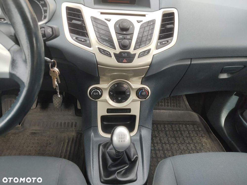 Ford Fiesta - 3