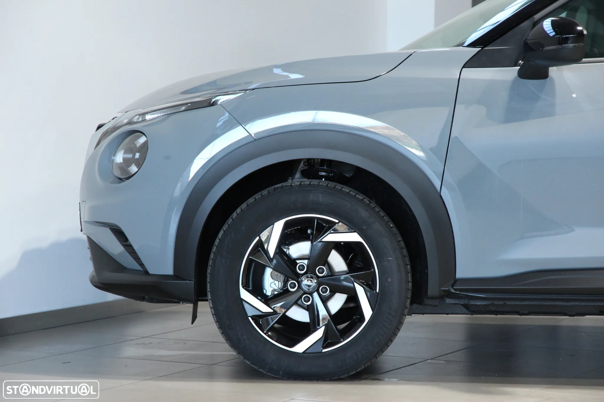 Nissan Juke 1.0 DIG-T N-Connecta NAV.+TwoTone NC DCT - 5