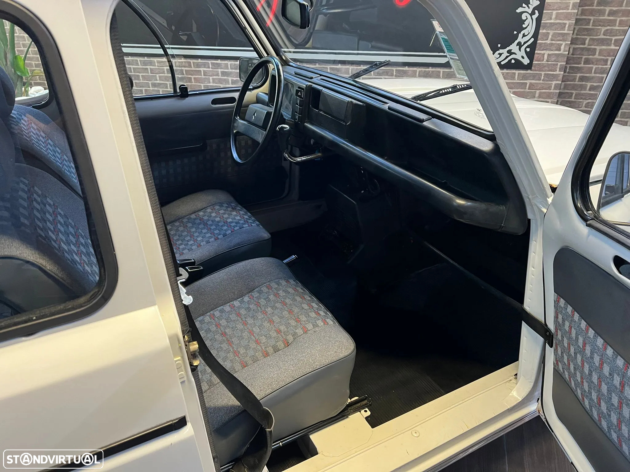 Renault 4 1.1 GTL - 14