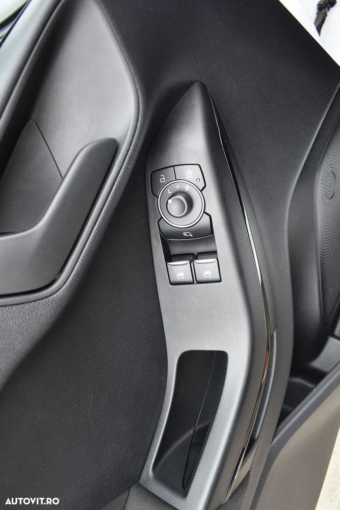 Ford Fiesta 1.0 EcoBoost Trend Connected - 31