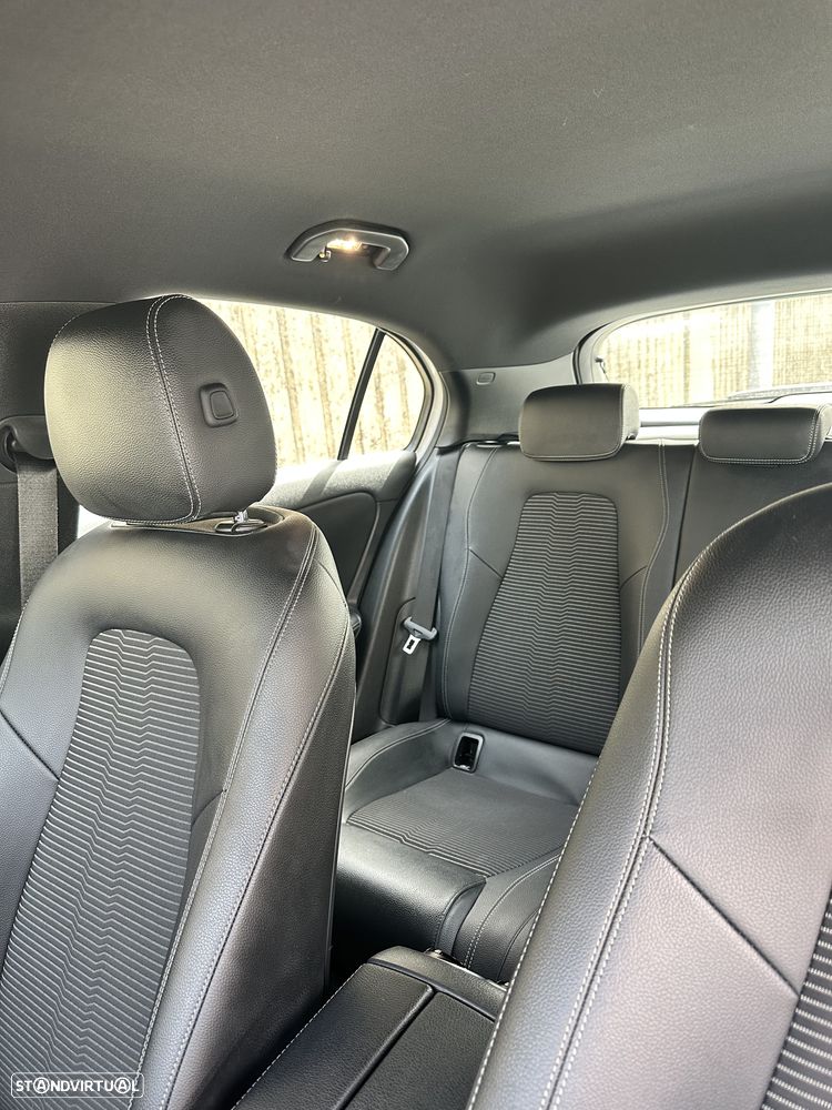 Mercedes-Benz A 180 d Progressive Aut. - 9