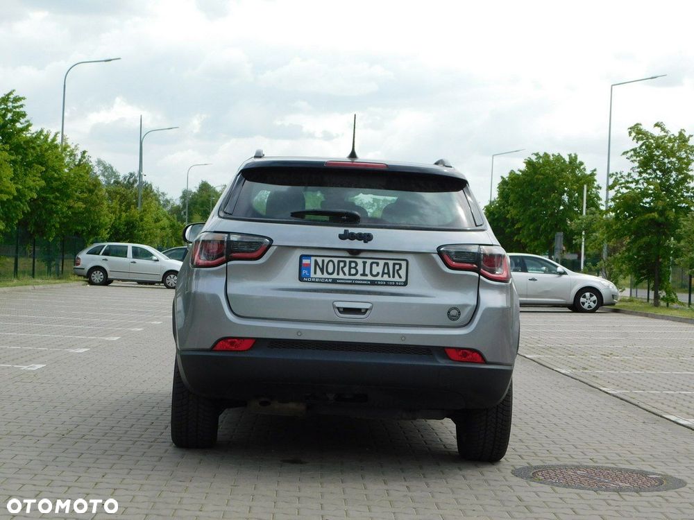 Jeep Compass - 4